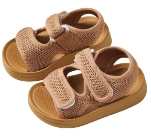 Kids' Outdoor Flip Flops - Trendy, Lightweight & Durable Footwear